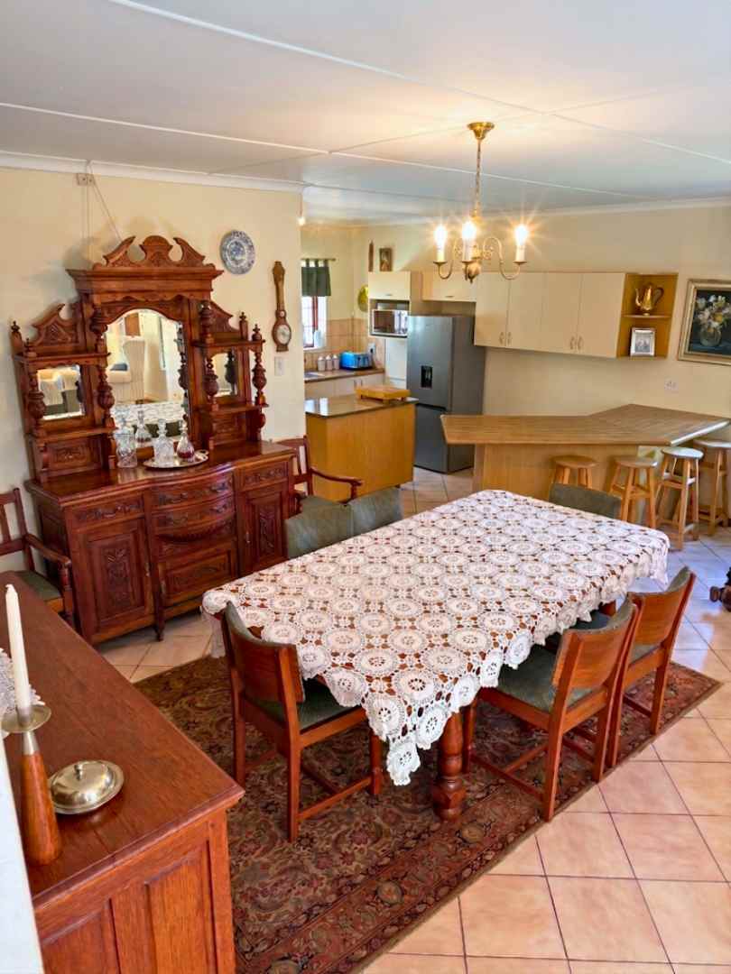 5 Bedroom Property for Sale in Kenton On Sea Eastern Cape